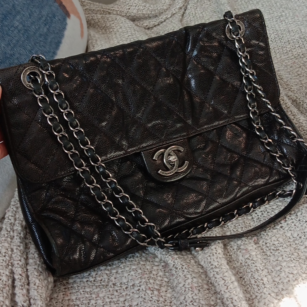 CHANEL Quilted Black Caviar Leather Flap Bag Silver Gunmetal Details cross body